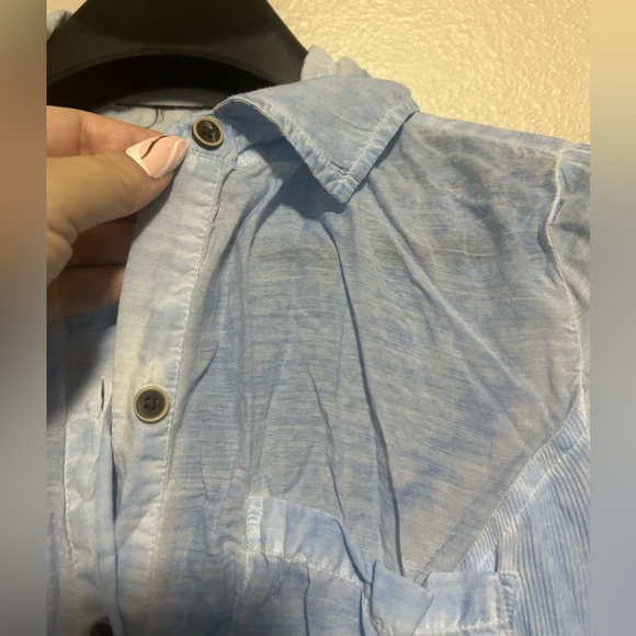 Stonewashed Blue 3/4 sleeve thin button up blouse-size maybe L (c measurements) - Picture 5 of 10